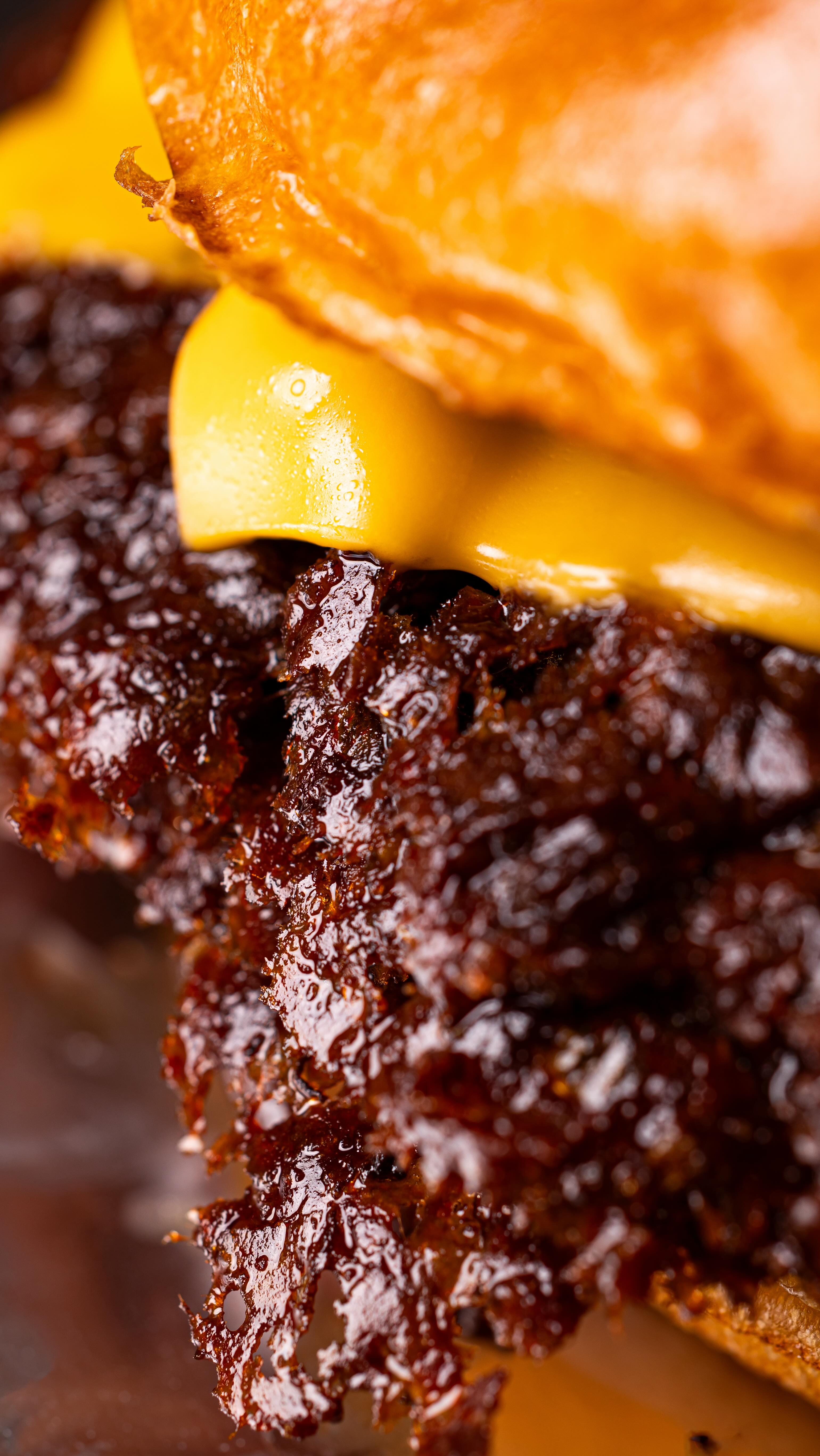 Science meets flavor 🔥
.
.
.
.
#smashburgers #burgers #junkburgers #junksmashburgers #foodies #parisfoodies #burgersofinstagram #smashburger  #foodscience #londonrestaurants #londonfoodguide #londonfoodies #dubairestaurant #dubaifoodies